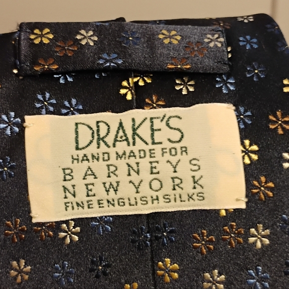 Drake's For Barney's Mens neck tie handmade England 100% Silk  Vtg - Picture 1 of 12